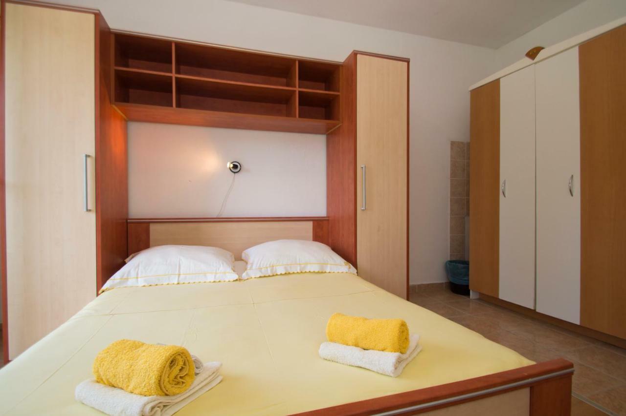 Vita Apartments Zrnovo Екстер'єр фото