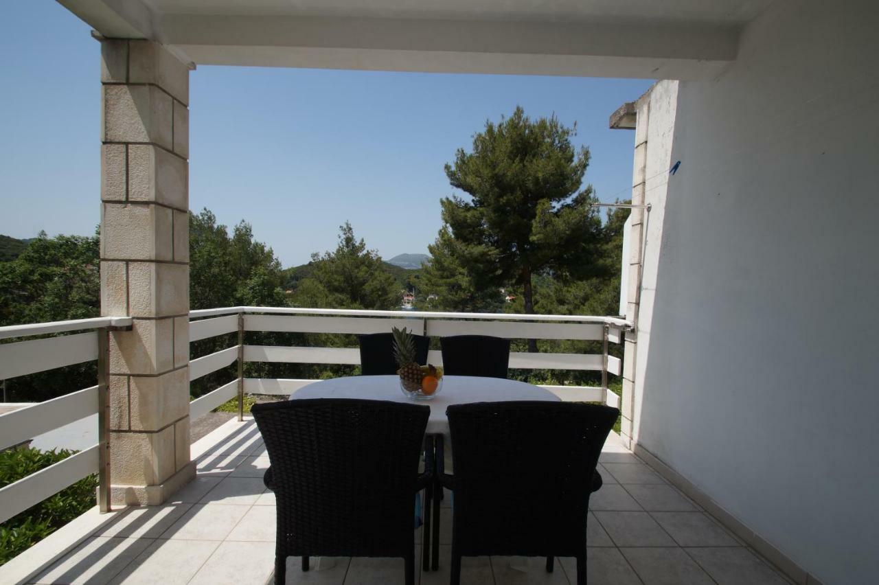 Vita Apartments Zrnovo Екстер'єр фото
