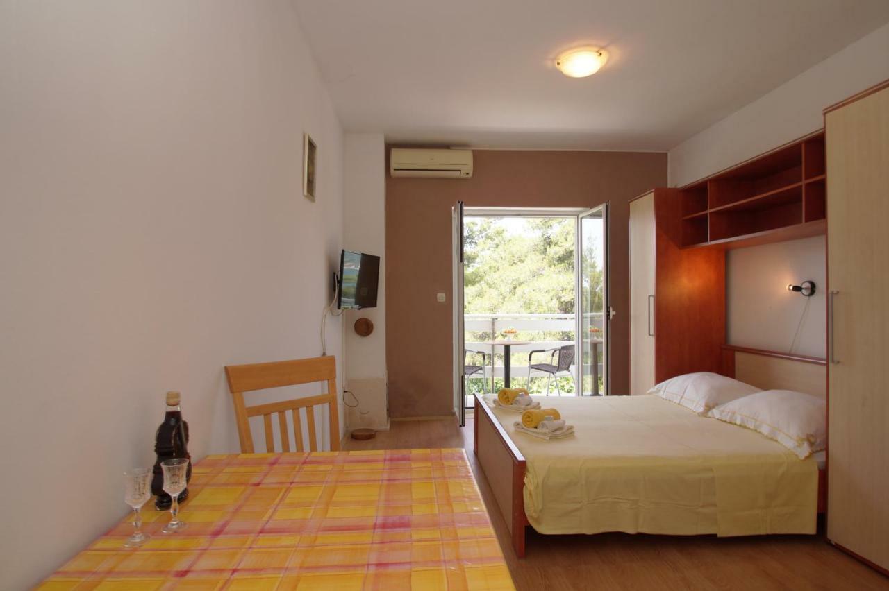 Vita Apartments Zrnovo Екстер'єр фото