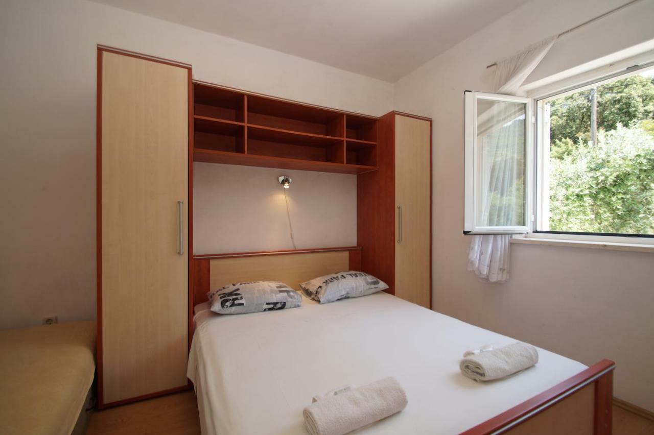 Vita Apartments Zrnovo Екстер'єр фото