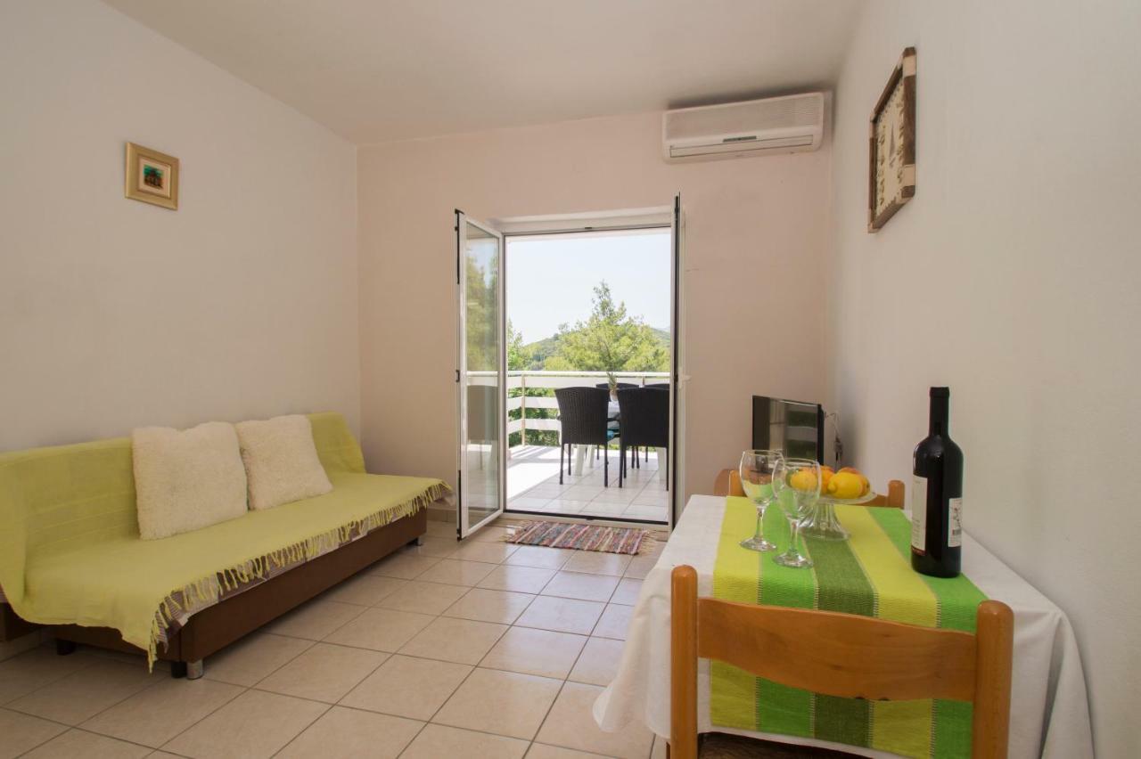 Vita Apartments Zrnovo Екстер'єр фото