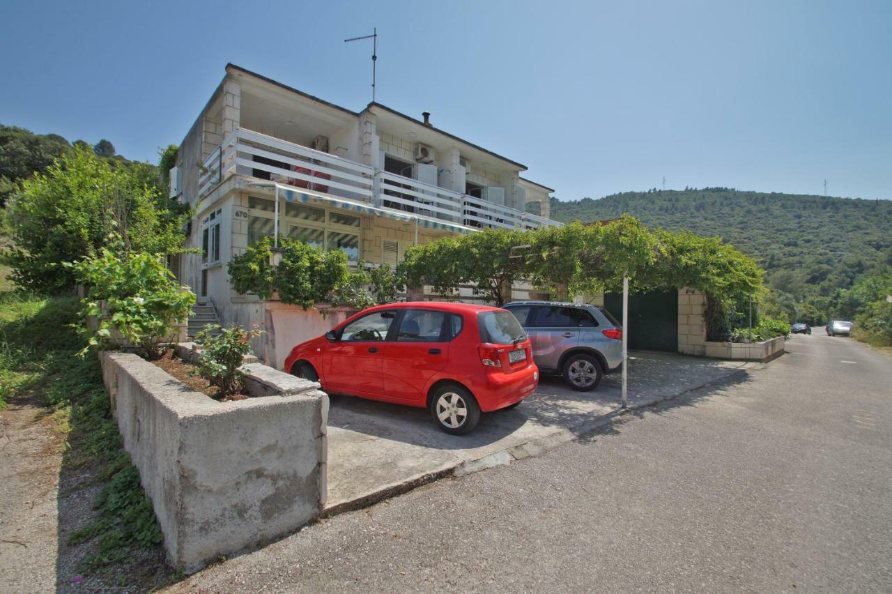 Vita Apartments Zrnovo Екстер'єр фото