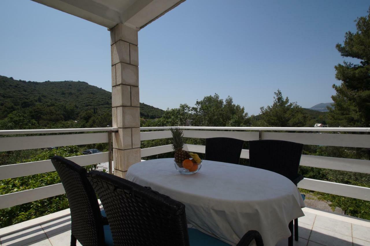 Vita Apartments Zrnovo Екстер'єр фото