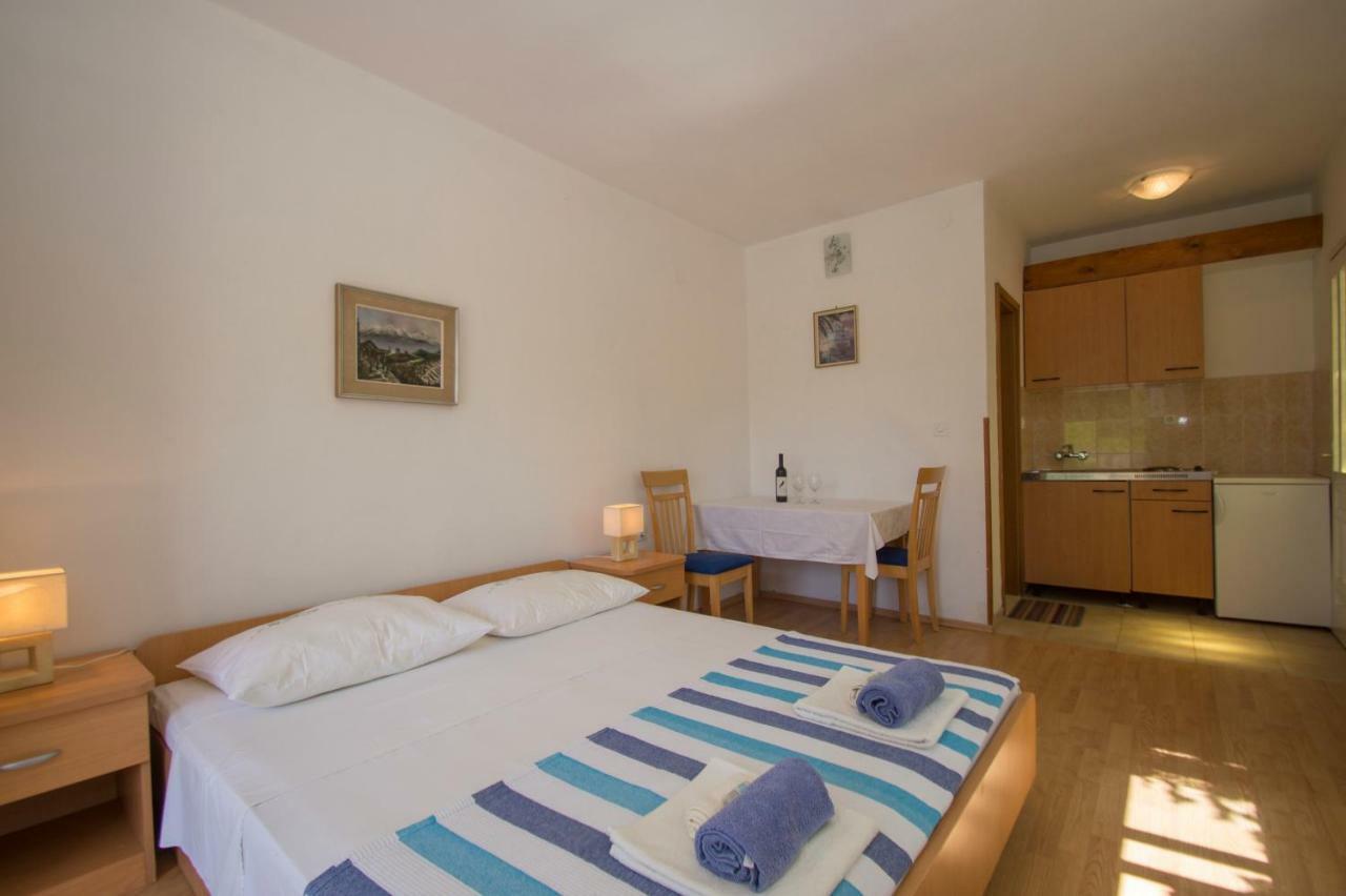 Vita Apartments Zrnovo Екстер'єр фото