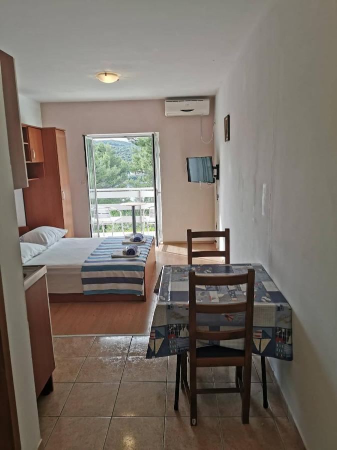 Vita Apartments Zrnovo Екстер'єр фото